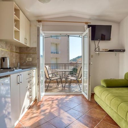 Apartmani Olga Петровац Экстерьер фото