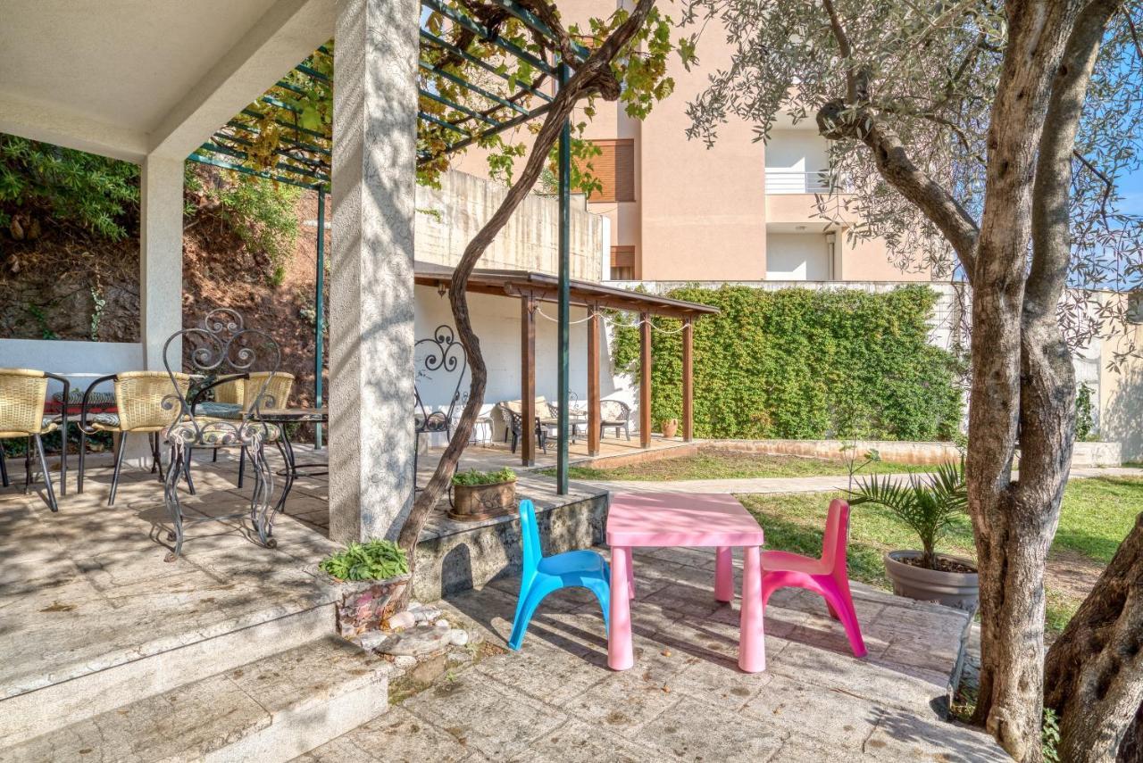 Apartmani Olga Петровац Экстерьер фото