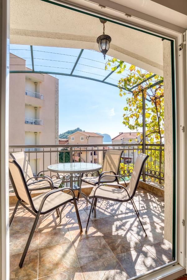Apartmani Olga Петровац Экстерьер фото
