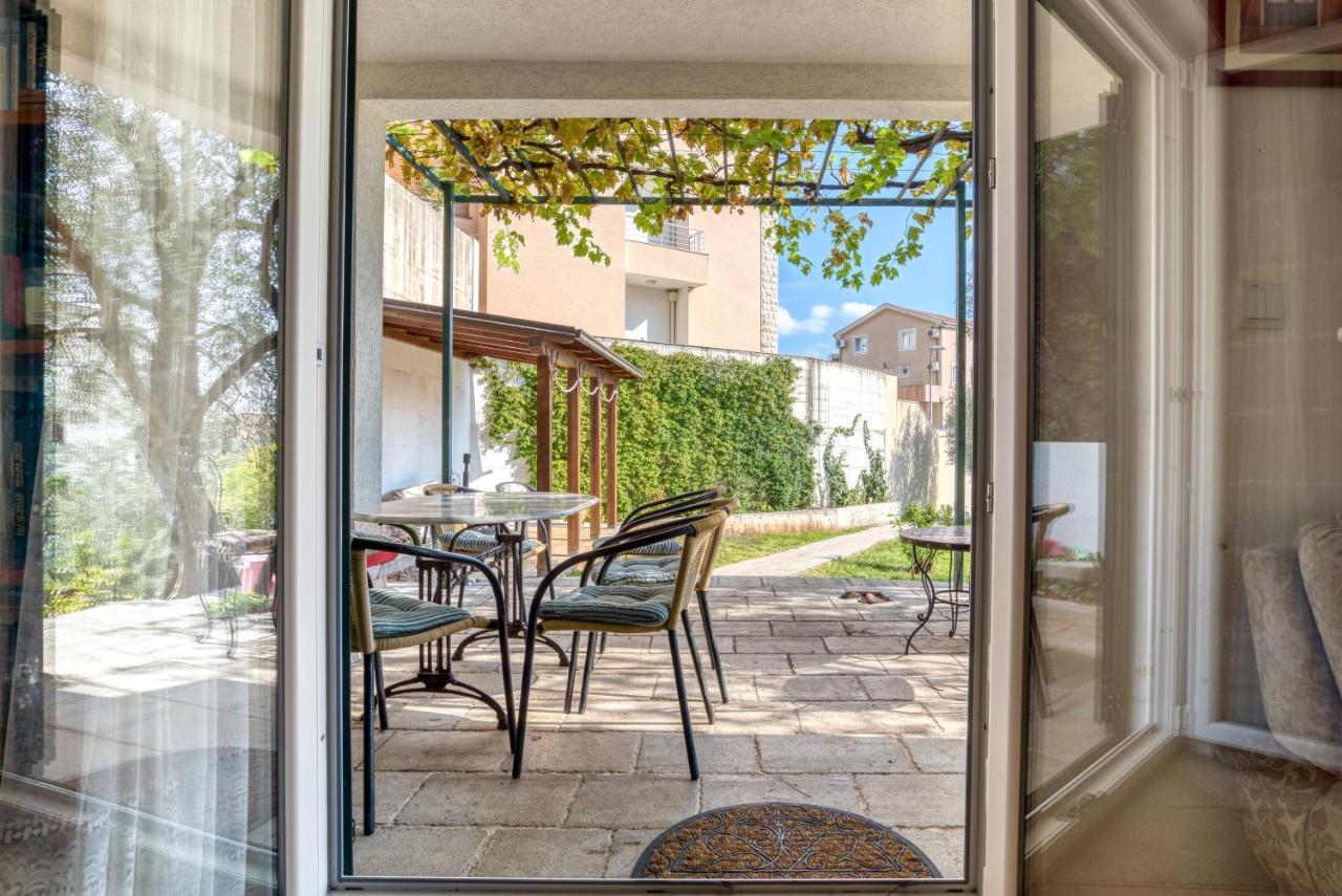 Apartmani Olga Петровац Экстерьер фото