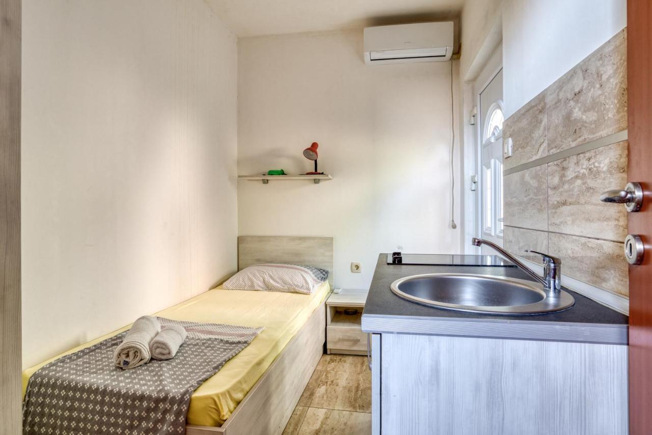 Apartmani Olga Петровац Экстерьер фото