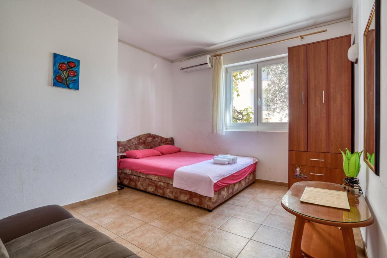 Apartmani Olga Петровац Экстерьер фото