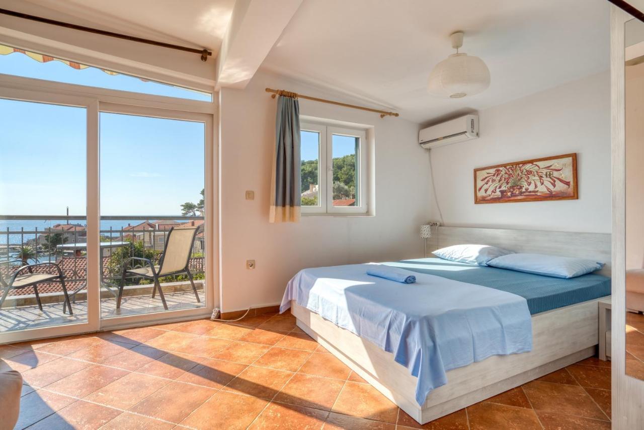 Apartmani Olga Петровац Экстерьер фото