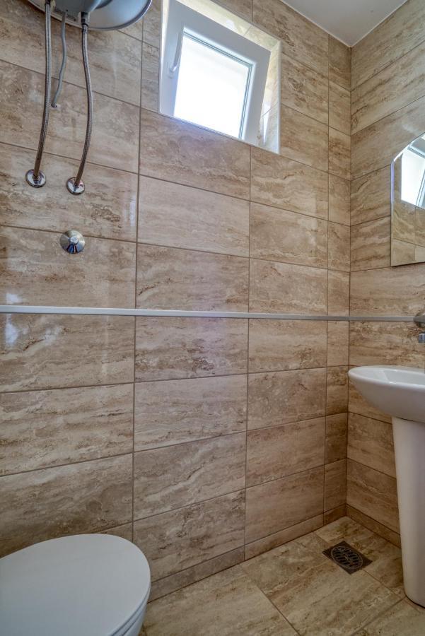 Apartmani Olga Петровац Экстерьер фото
